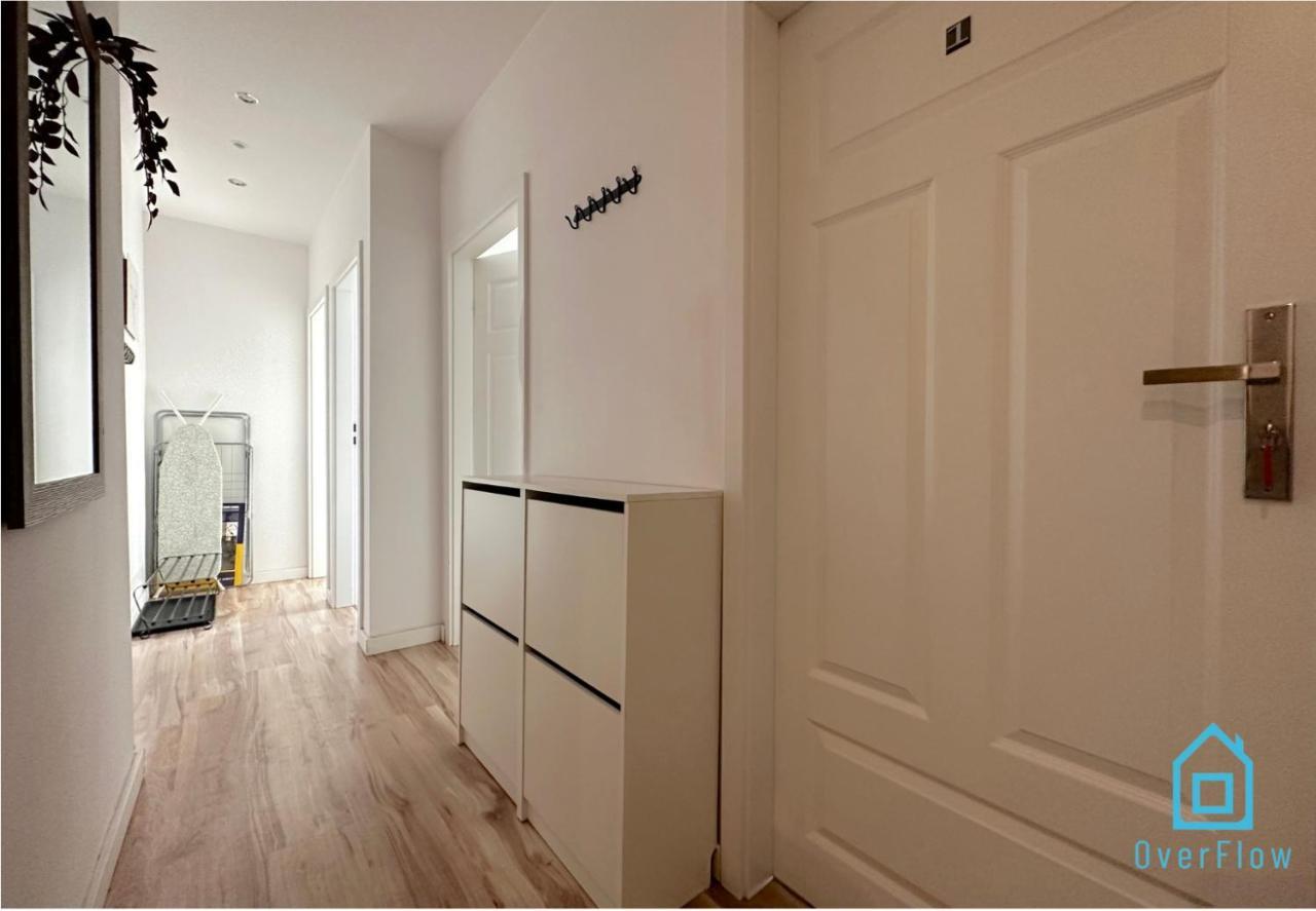 August Room Gdansk Ngoại thất bức ảnh